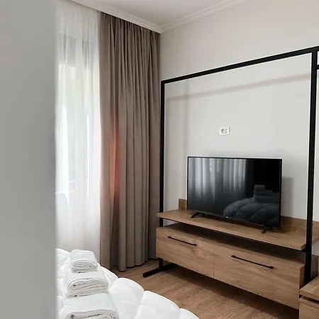 Center Apartment *